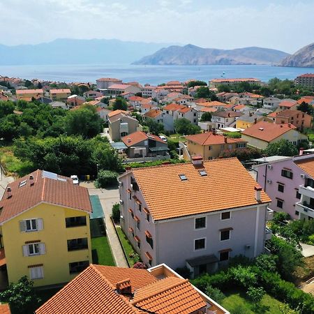 Apartments Luni Baska  Exterior photo